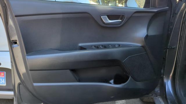Kia Stonic image 8