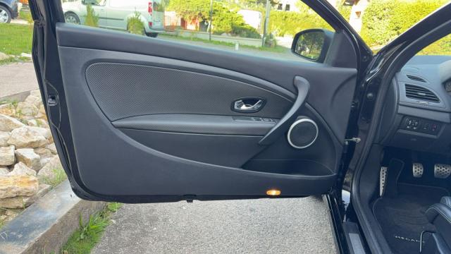 Renault Mégane Coupé image 4