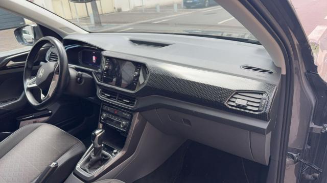 Volkswagen T-Cross image 1
