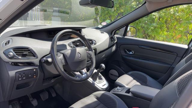 Renault Scénic image 2