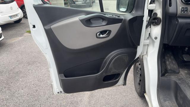 Renault Trafic image 4