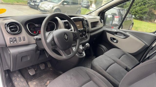 Renault Trafic image 8