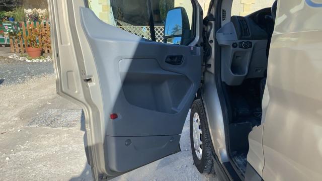 Ford Transit image 6