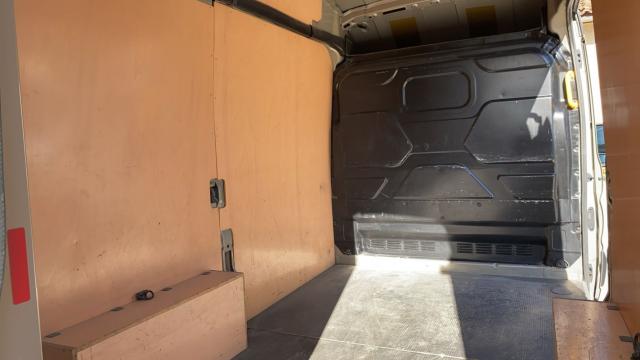 Ford Transit image 2