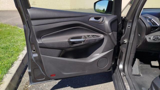 Ford C-Max image 2