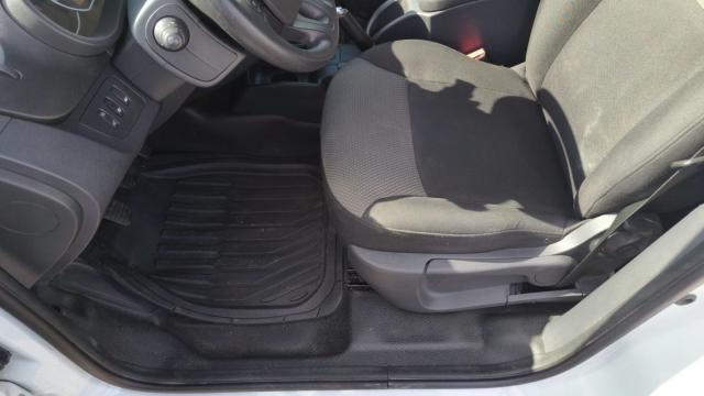 Renault Kangoo Express image 7