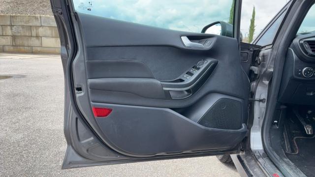 Ford Fiesta image 7