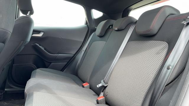 Ford Fiesta image 3