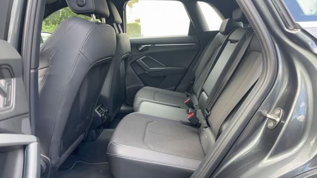 Audi Q3 image 2