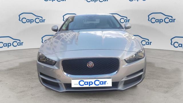 Jaguar Xe image 3