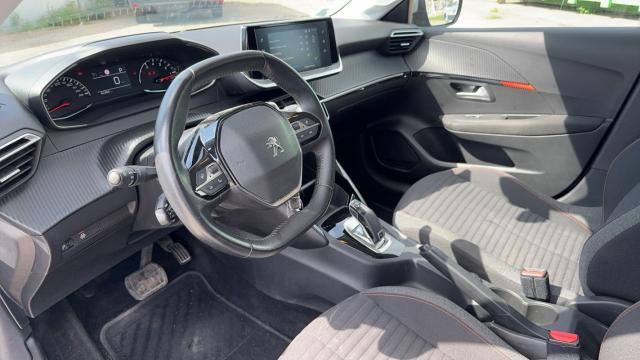 Peugeot 208 image 5