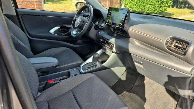 Toyota Yaris image 2