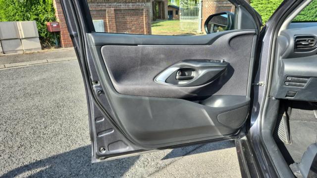 Toyota Yaris image 3
