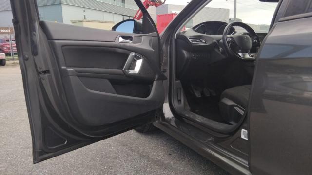 Peugeot 308 image 2