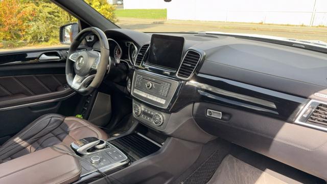 Mercedes Benz Gls image 5