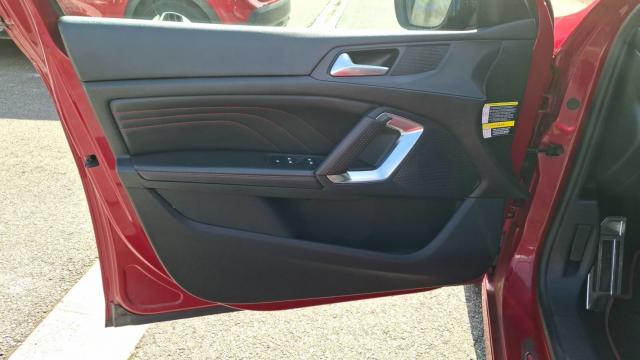 Peugeot 308 image 9