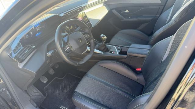Peugeot 308 image 1