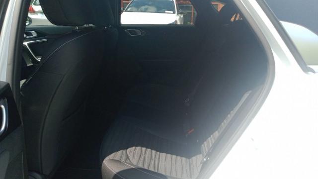 Kia Proceed image 2