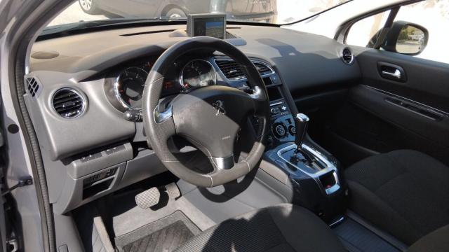 Peugeot 5008 image 4