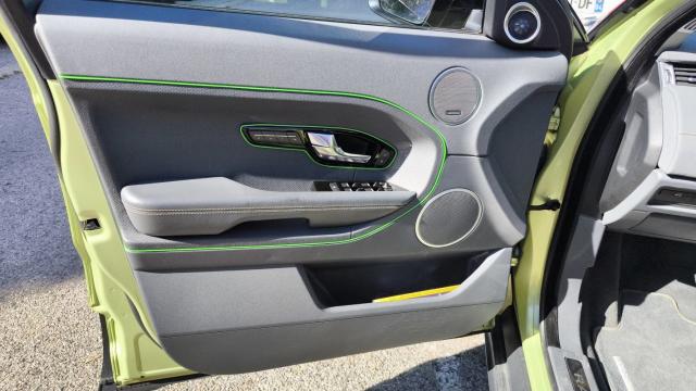 Land Rover Range Rover Evoque image 1