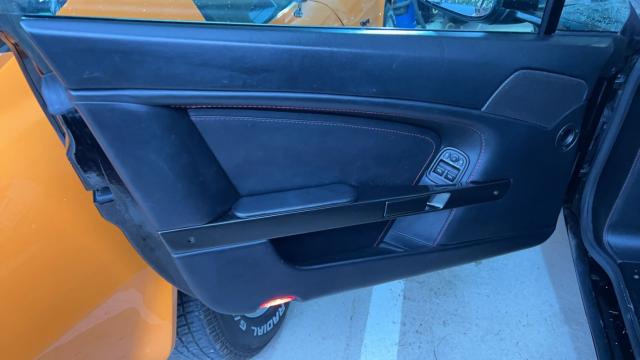 Aston Martin Vantage image 6