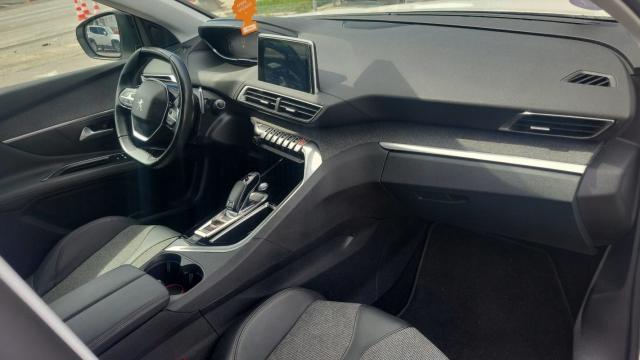 Peugeot 3008 image 2
