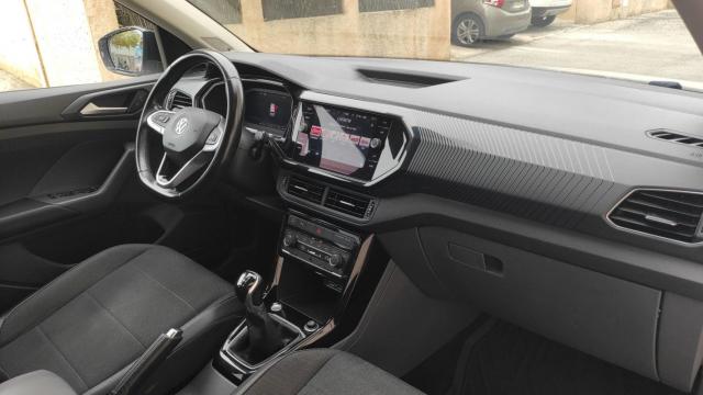 Volkswagen T-Cross image 1