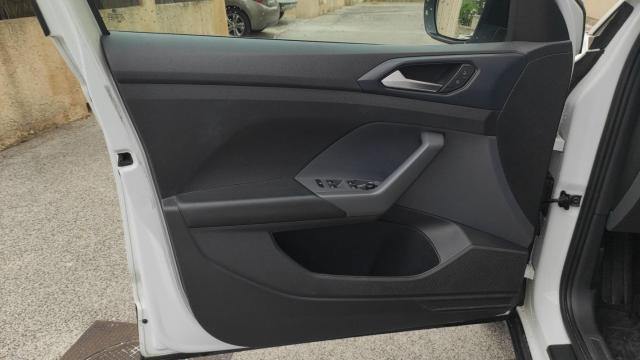 Volkswagen T-Cross image 8