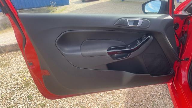 Ford Fiesta image 8