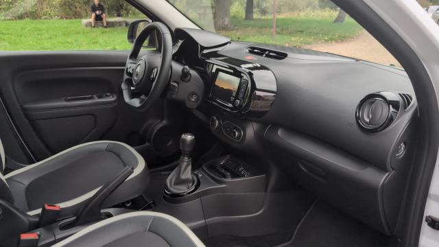 Renault Twingo image 9