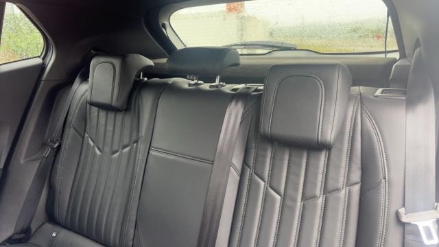 Peugeot 2008 image 3
