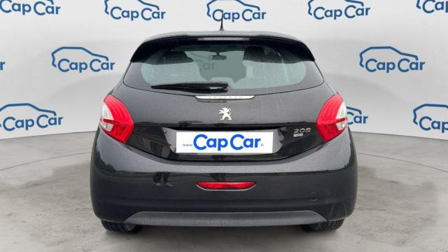 Peugeot 208 image 1