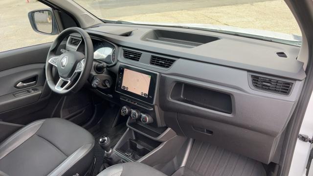 Renault Express Van image 7