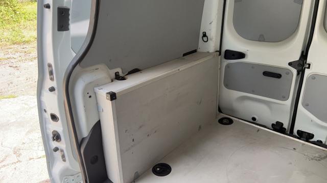 Renault Express Van image 6