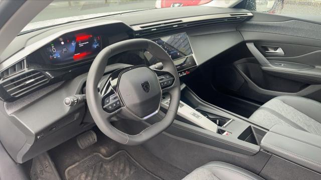 Peugeot 408 image 2
