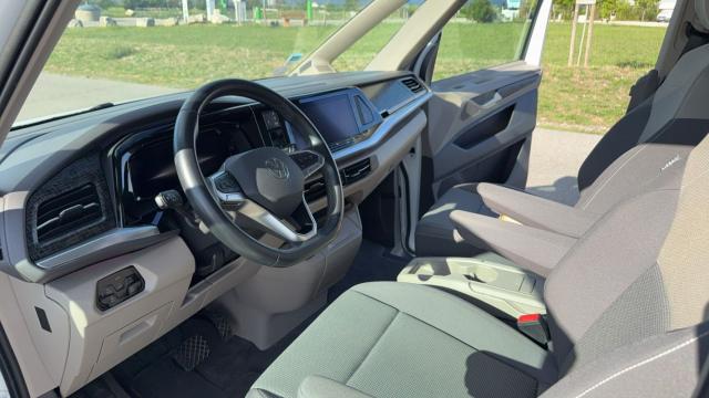 Volkswagen Multivan image 3