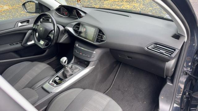 Peugeot 308 image 5