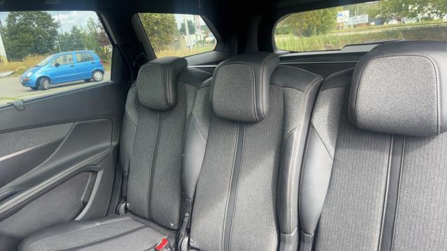 Peugeot 5008 image 7