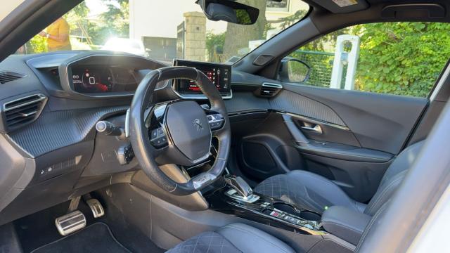 Peugeot 2008 image 1