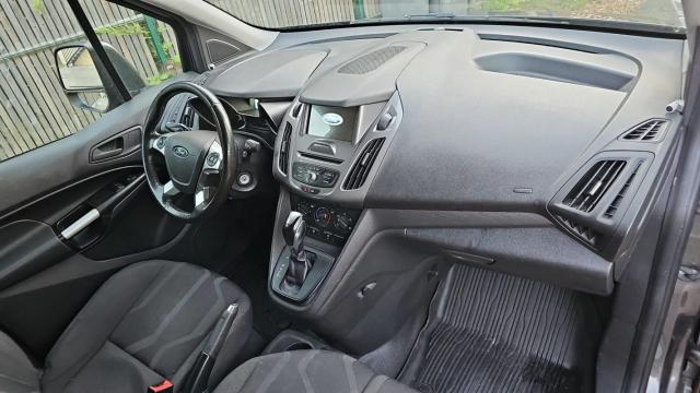Ford Transit Connect image 6