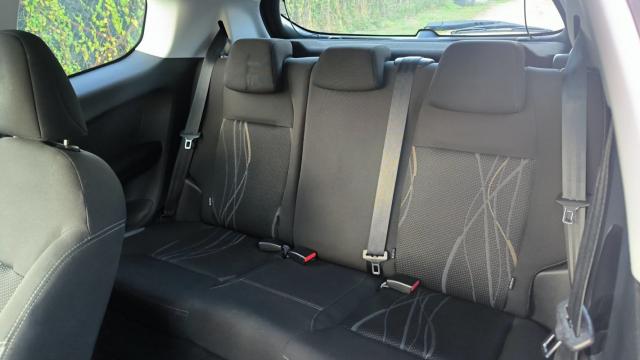 Peugeot 208 image 8