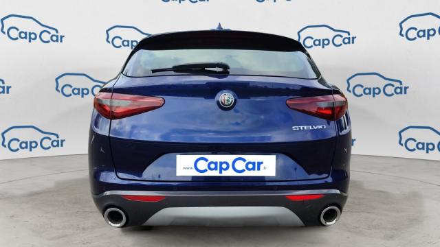 Alfa Romeo Stelvio image 4