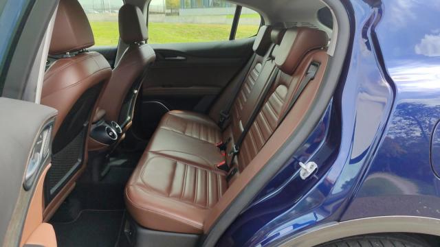 Alfa Romeo Stelvio image 3