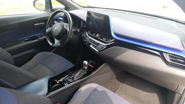Toyota C-Hr image 3