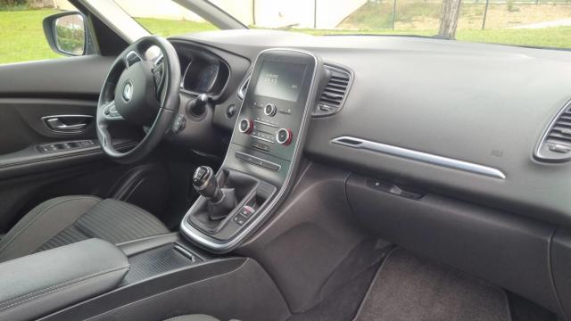 Renault Grand Scénic image 9