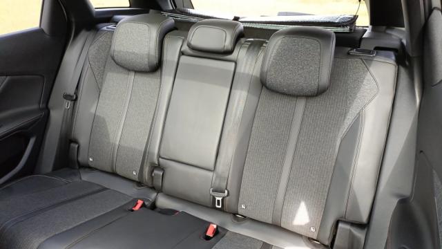 Peugeot 3008 image 3