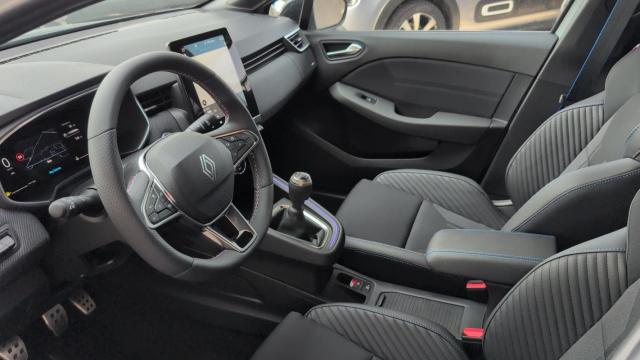 Renault Clio image 6
