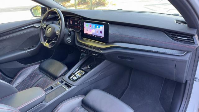 Skoda Octavia image 2