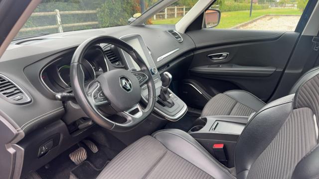 Renault Grand Scénic image 2