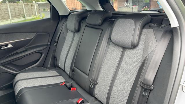 Peugeot 3008 image 6